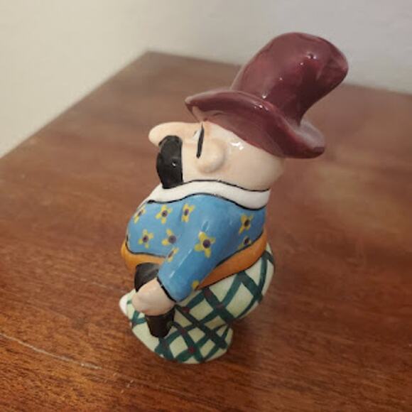 Vintage Steven McGovney Ceramic Salt & Pepper Shakers‎ Hand Painted Lady Sheriff - Picture 5 of 11